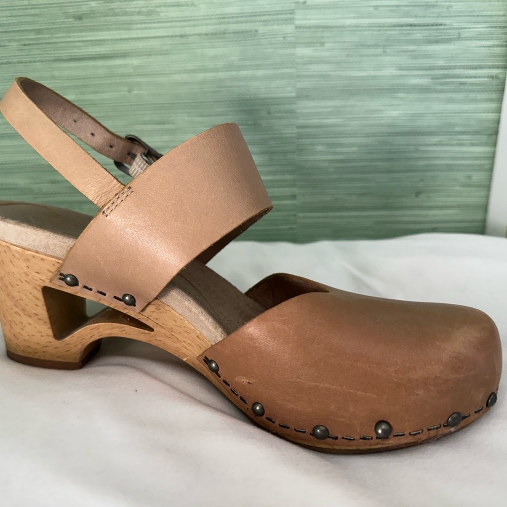 Dansko Tan Leather Clog Mule - Picture 3 of 10